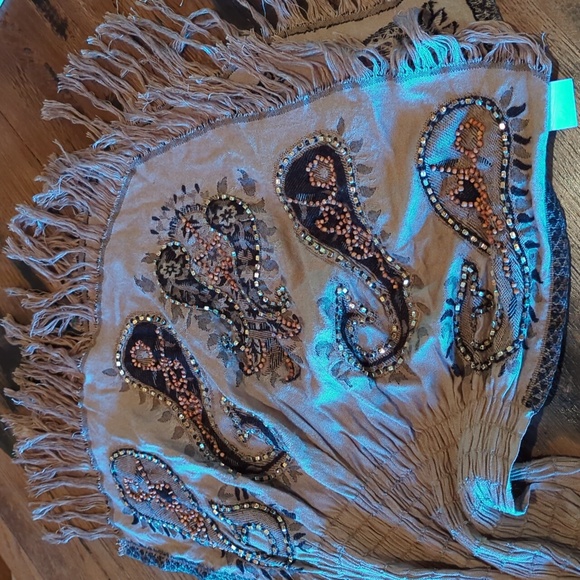 Stunning 72" Beaded Scarf. Excellent Condition! - Picture 4 of 9